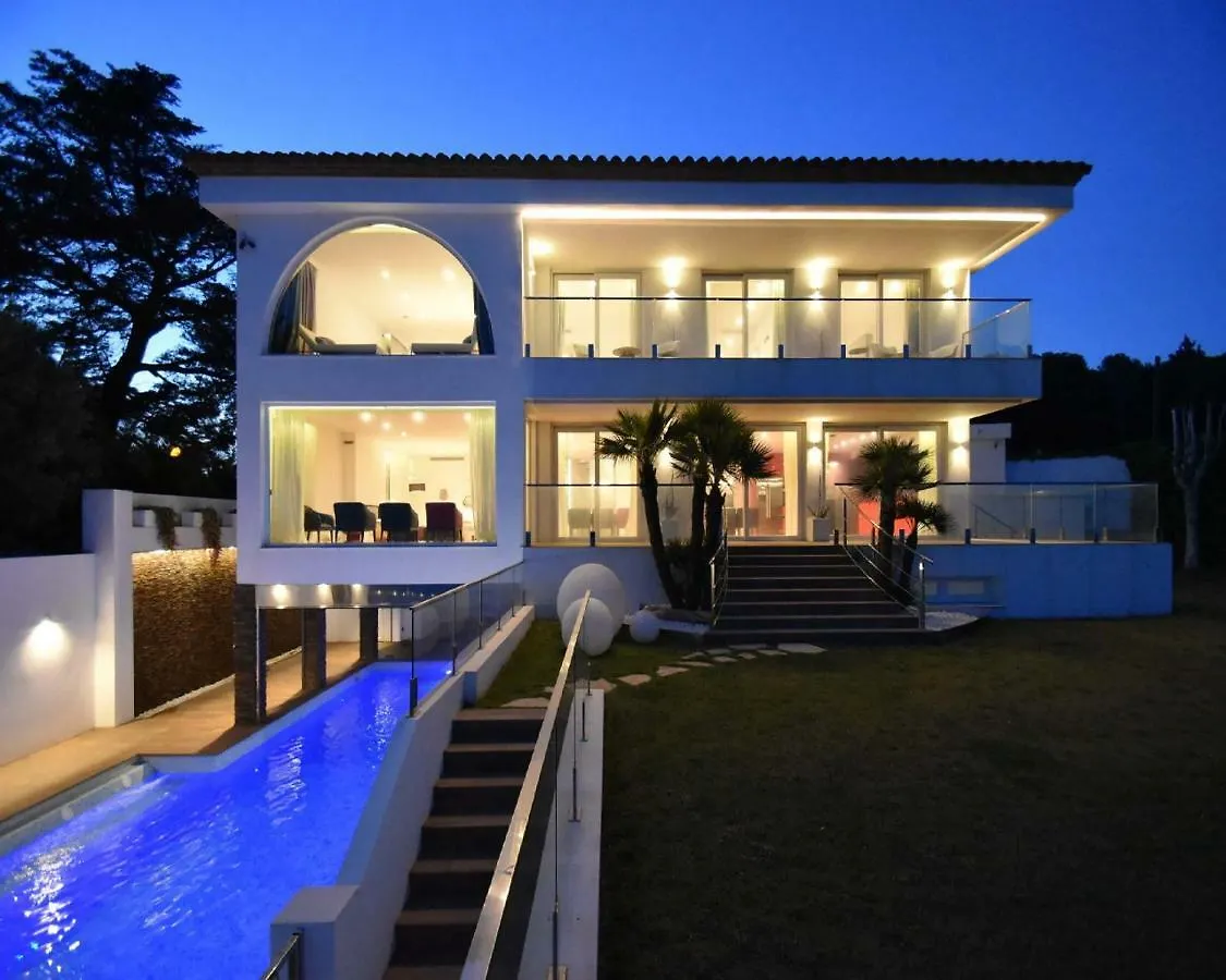 Luxury Villa Gaudi By Hlclub Agency Vilanova i la Geltru Spain