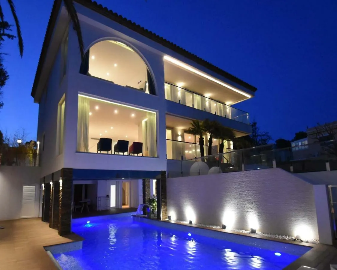 Luxury Villa Gaudi By Hlclub Agency Vilanova i la Geltru 0*,