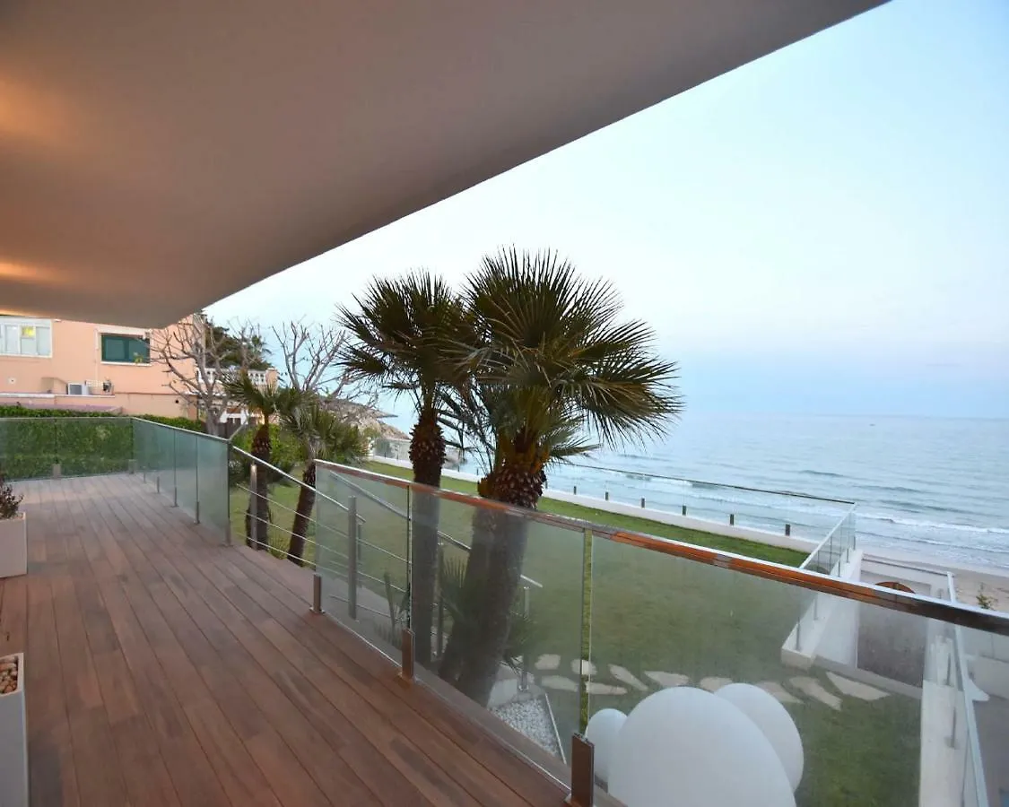Luxury Villa Gaudi By Hlclub Agency Vilanova i la Geltru