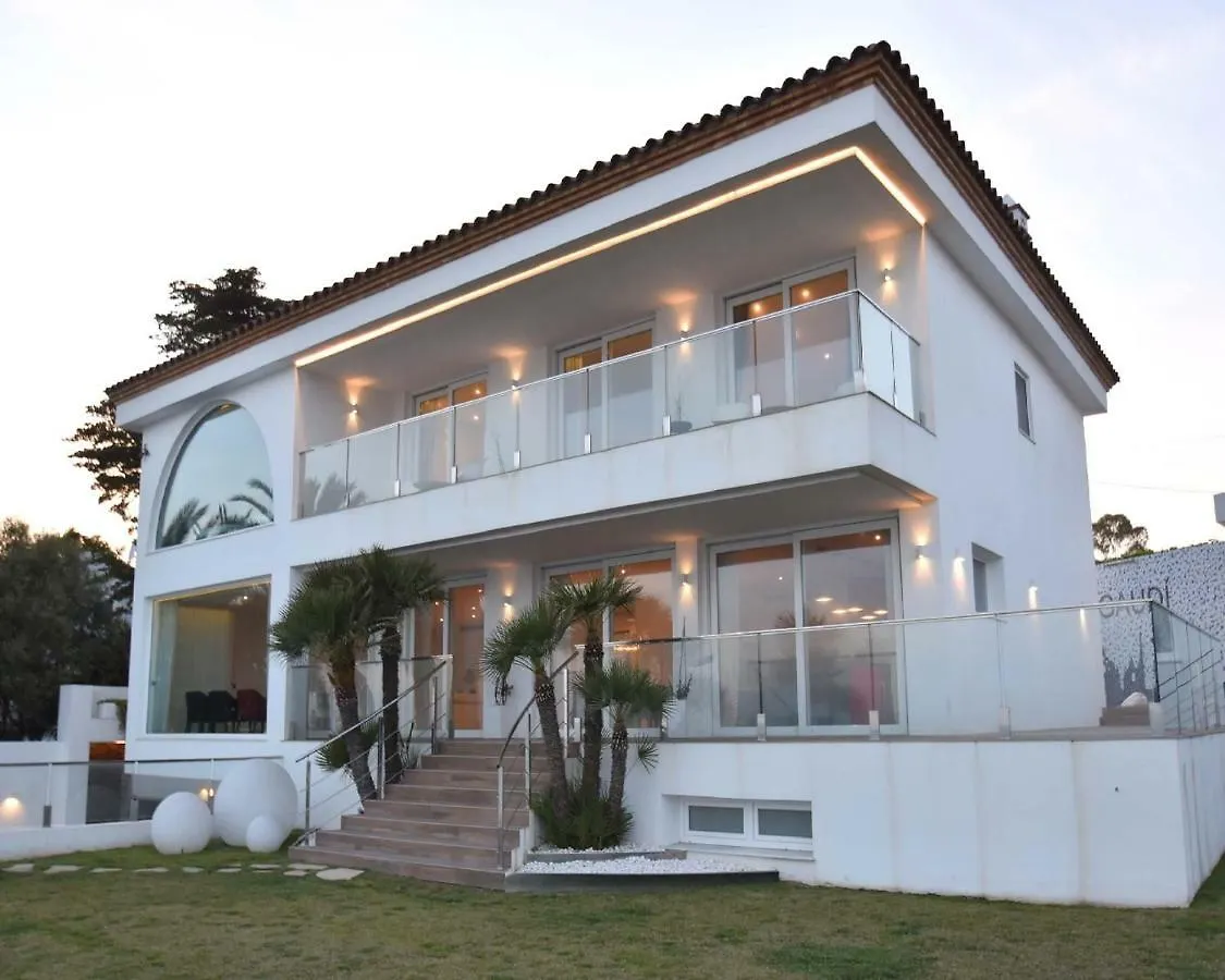 Luxury Villa Gaudi By Hlclub Agency Vilanova i la Geltru