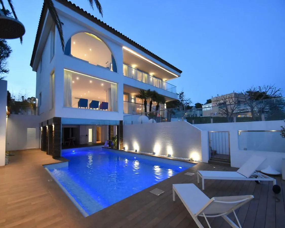Luxury Villa Gaudi By Hlclub Agency Vilanova i la Geltru Spain