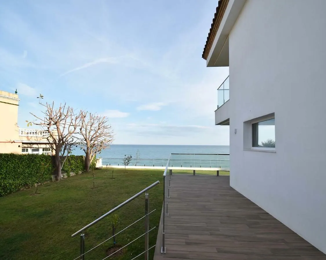 Luxury Villa Gaudi By Hlclub Agency Vilanova i la Geltru