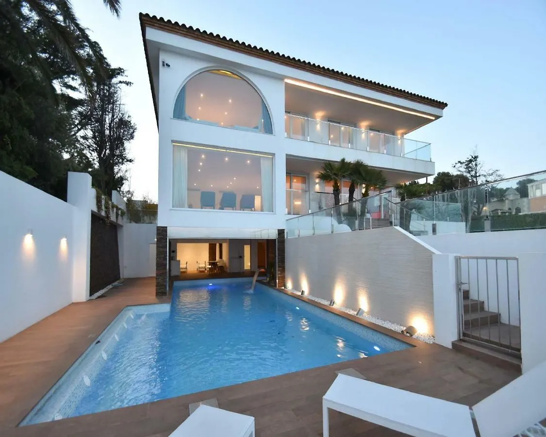 Luxury Villa Gaudi By Hlclub Agency Vilanova i la Geltru