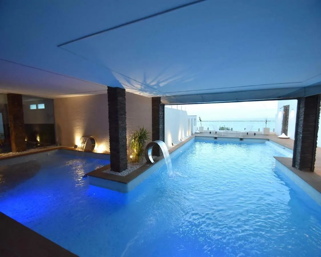 Luxury Villa Gaudi By Hlclub Agency Vilanova i la Geltru