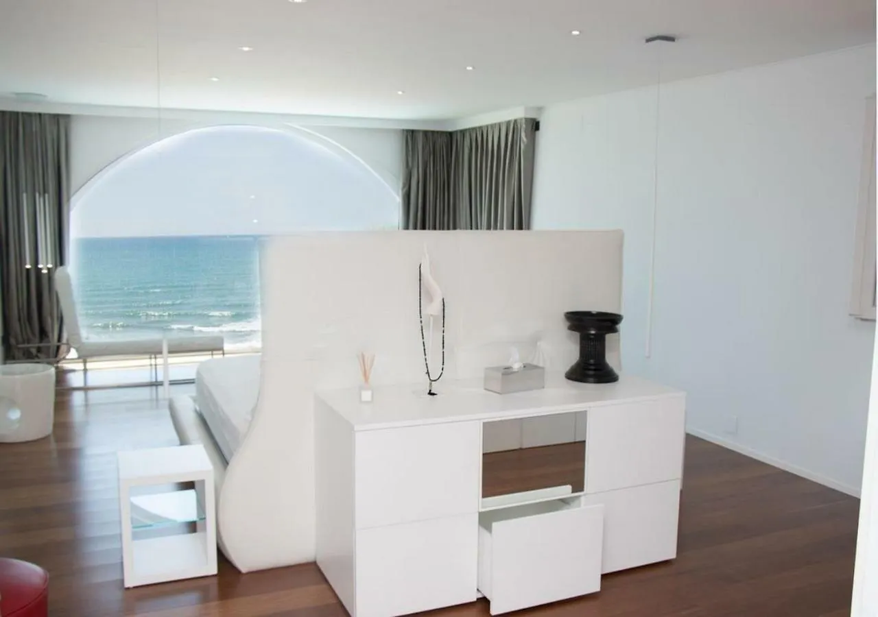 Luxury Villa Gaudi By Hlclub Agency Vilanova i la Geltru