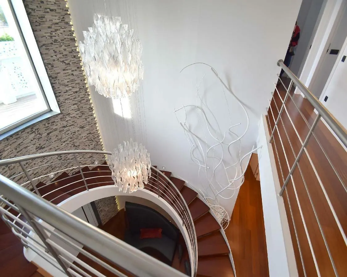 Luxury Villa Gaudi By Hlclub Agency Vilanova i la Geltru