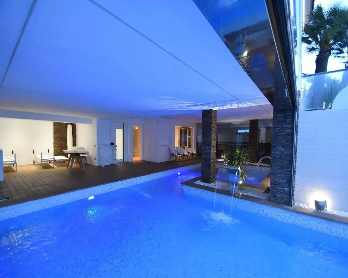 Luxury Villa Gaudi By Hlclub Agency Vilanova i la Geltru