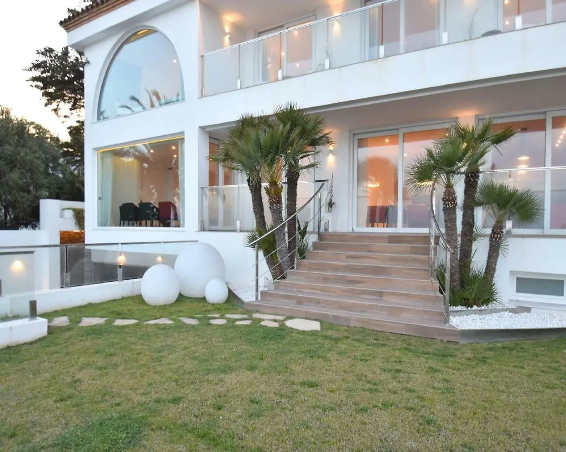 Luxury Villa Gaudi By Hlclub Agency Vilanova i la Geltru