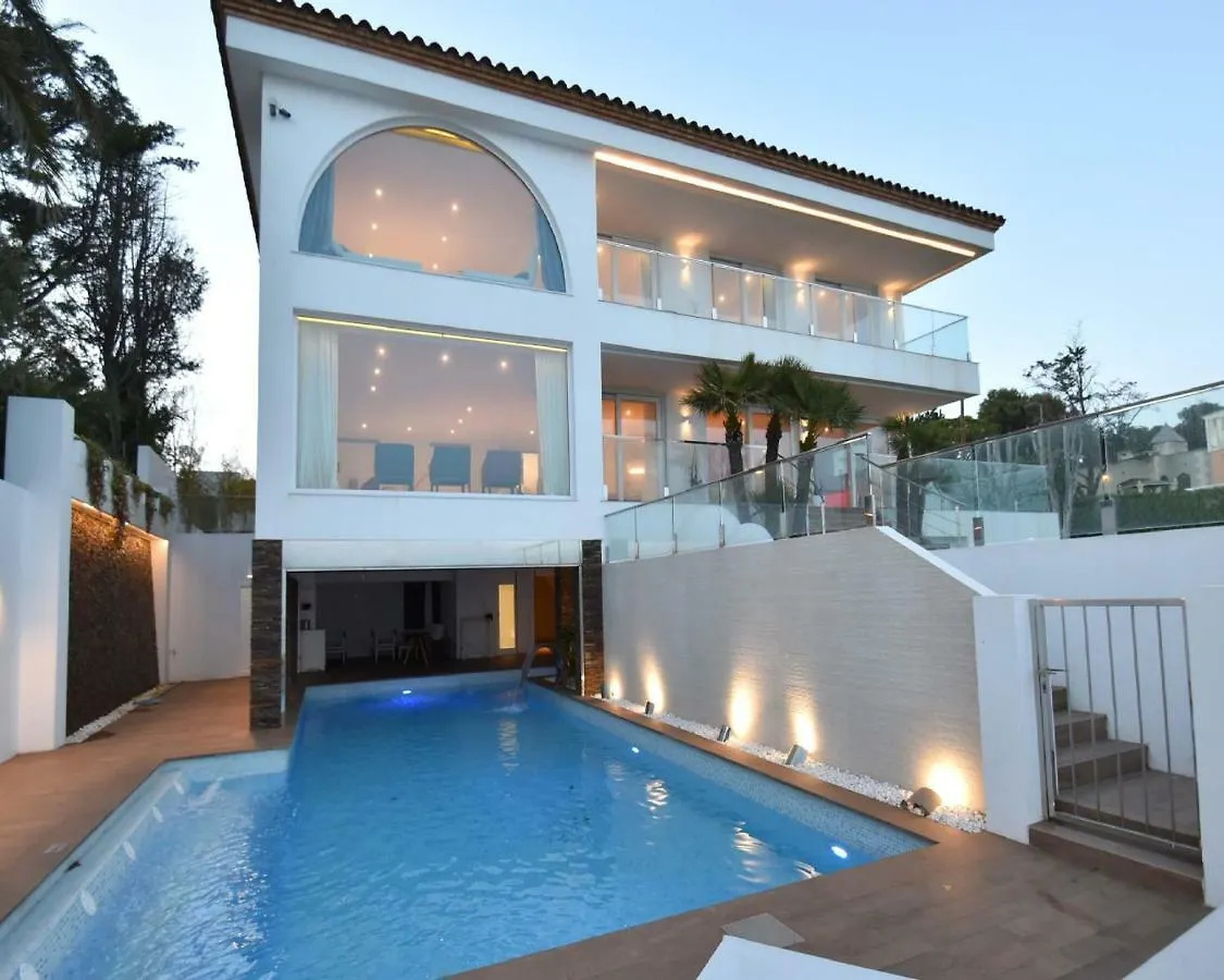 Luxury Villa Gaudi By Hlclub Agency Vilanova i la Geltru