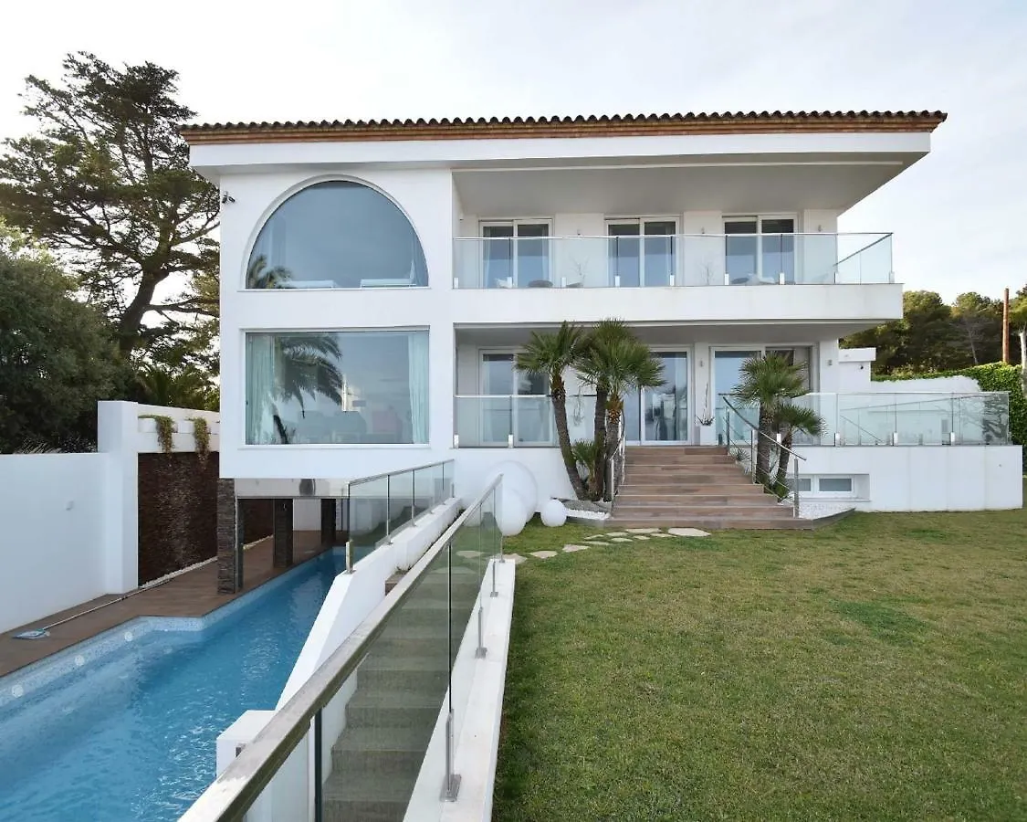 Luxury Villa Gaudi By Hlclub Agency Vilanova i la Geltru